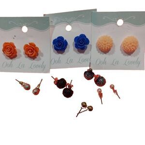 8 Pairs of Stud Style Earrings